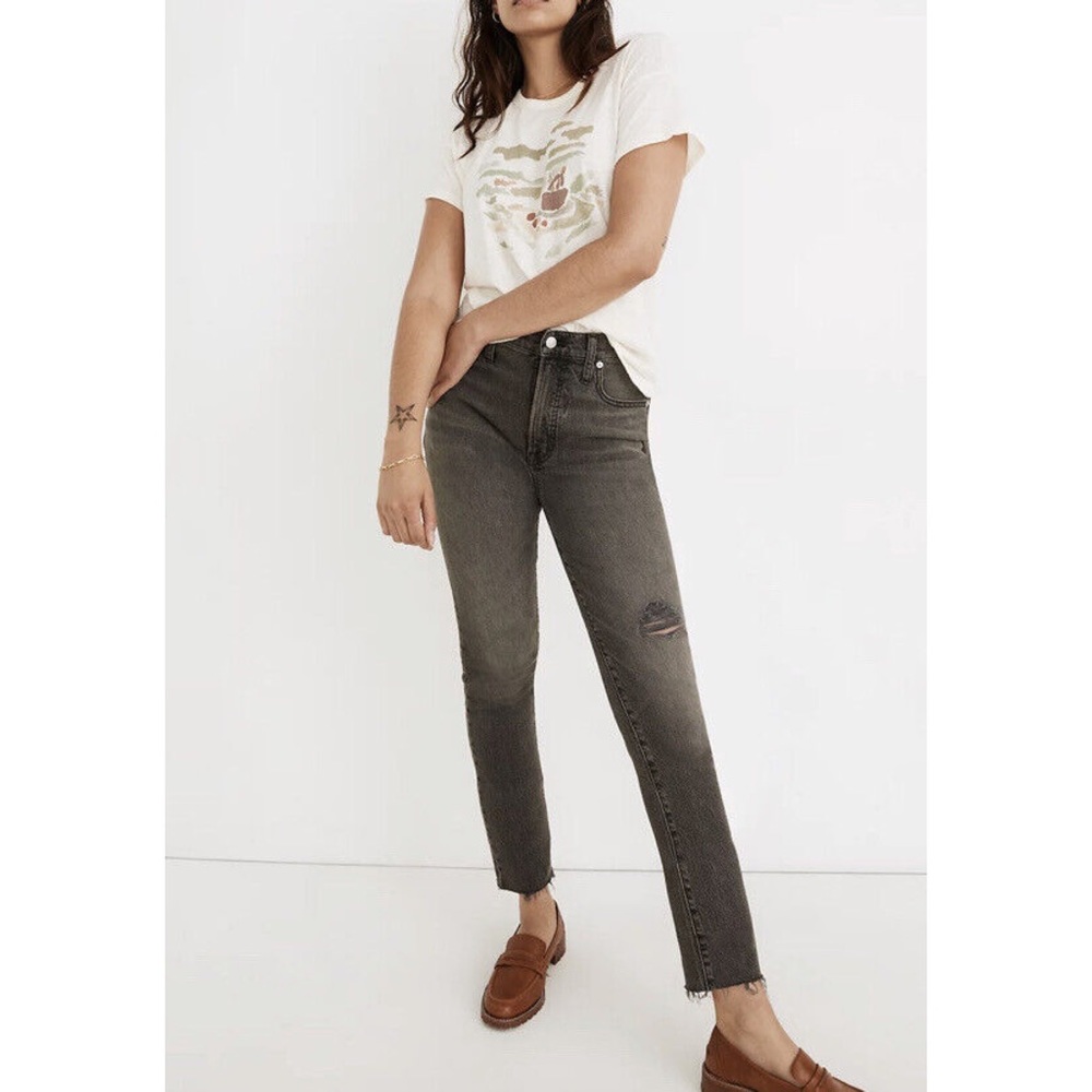 Madewell The Perfect Vintage Jean in Cosner Wash: Knee-Rip Edition
